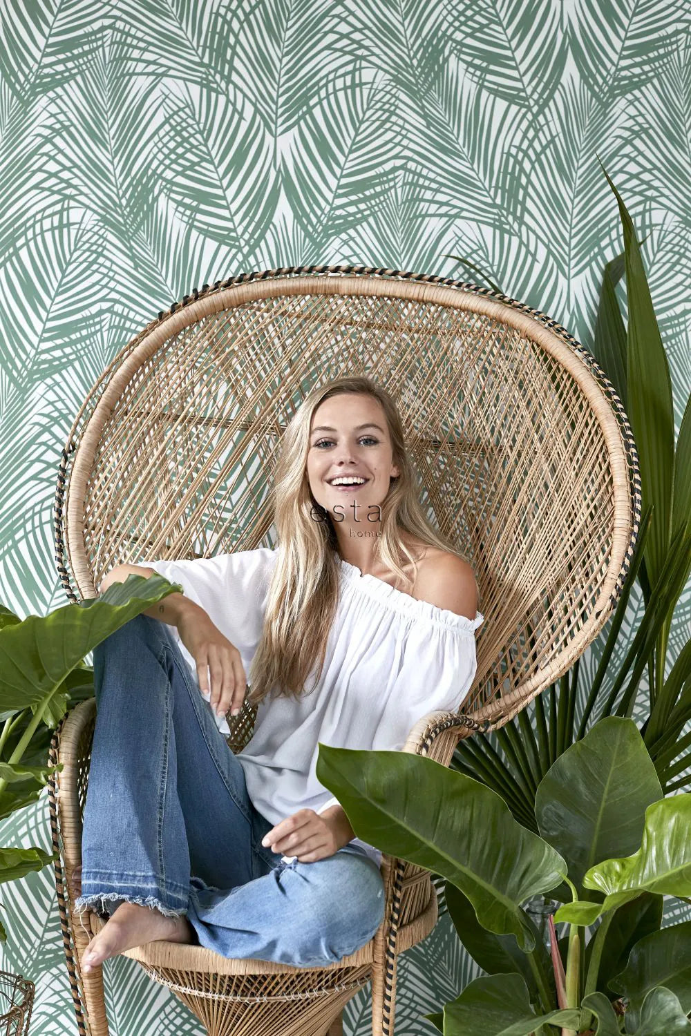 Jungle Fever - Palm Imprint botanical wallpaper ESTAhome