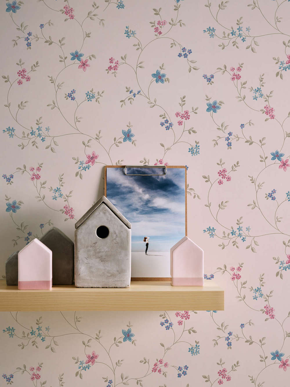 Maison Charme - Floral Tendrils botanical wallpaper AS Creation    