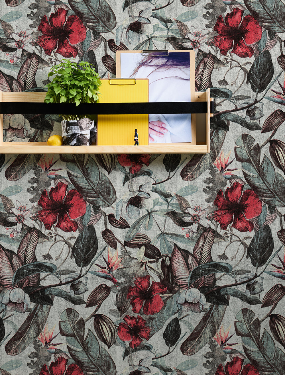 Greenery - Floral Frenzy botanical wallpaper AS Creation    