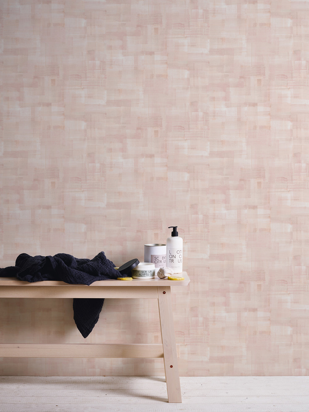 Geo Nordic - Watercolor Wonder bold wallpaper AS Creation    