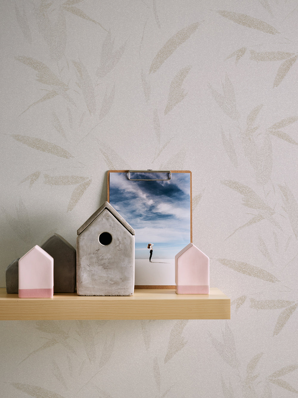 New Elegance - Textured  Leaves botanical wallpaper AS Creation    