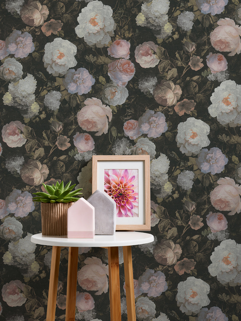 History of Art - Blooms botanical wallpaper AS Creation    