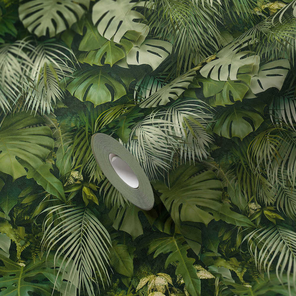 Greenery - Vibrant Palms botanical wallpaper AS Creation    