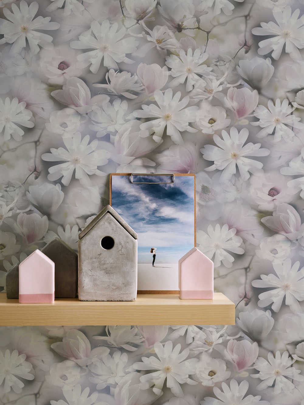 Pint Walls - Meadow Flowers botanical wallpaper AS Creation    